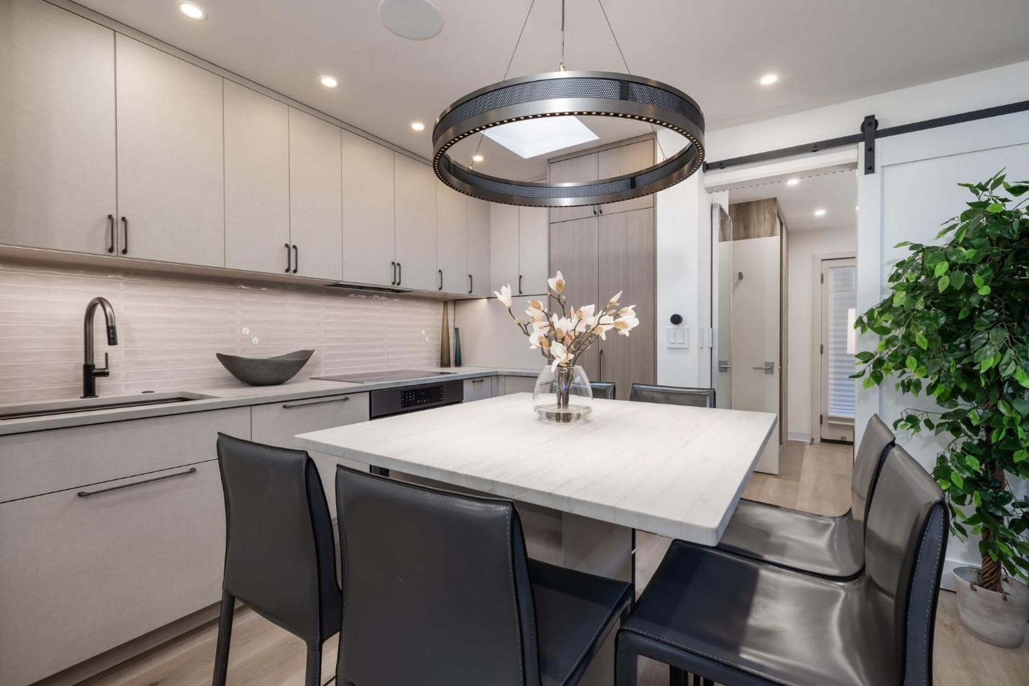 2 Bedroom 3Ba Condo - Ac, Heated Pool, Walk To Town Aspen Exterior photo