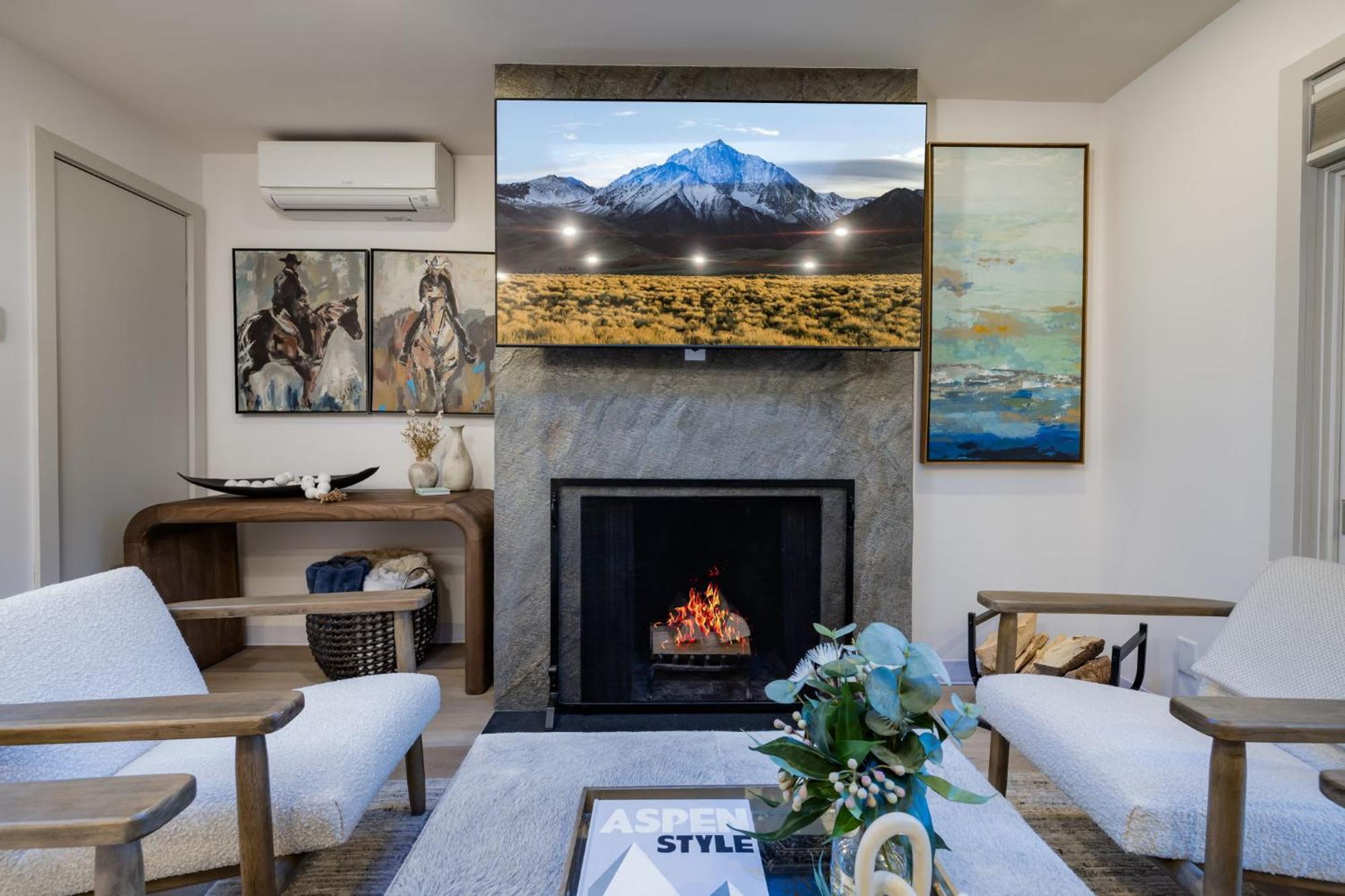 2 Bedroom 3Ba Condo - Ac, Heated Pool, Walk To Town Aspen Exterior photo